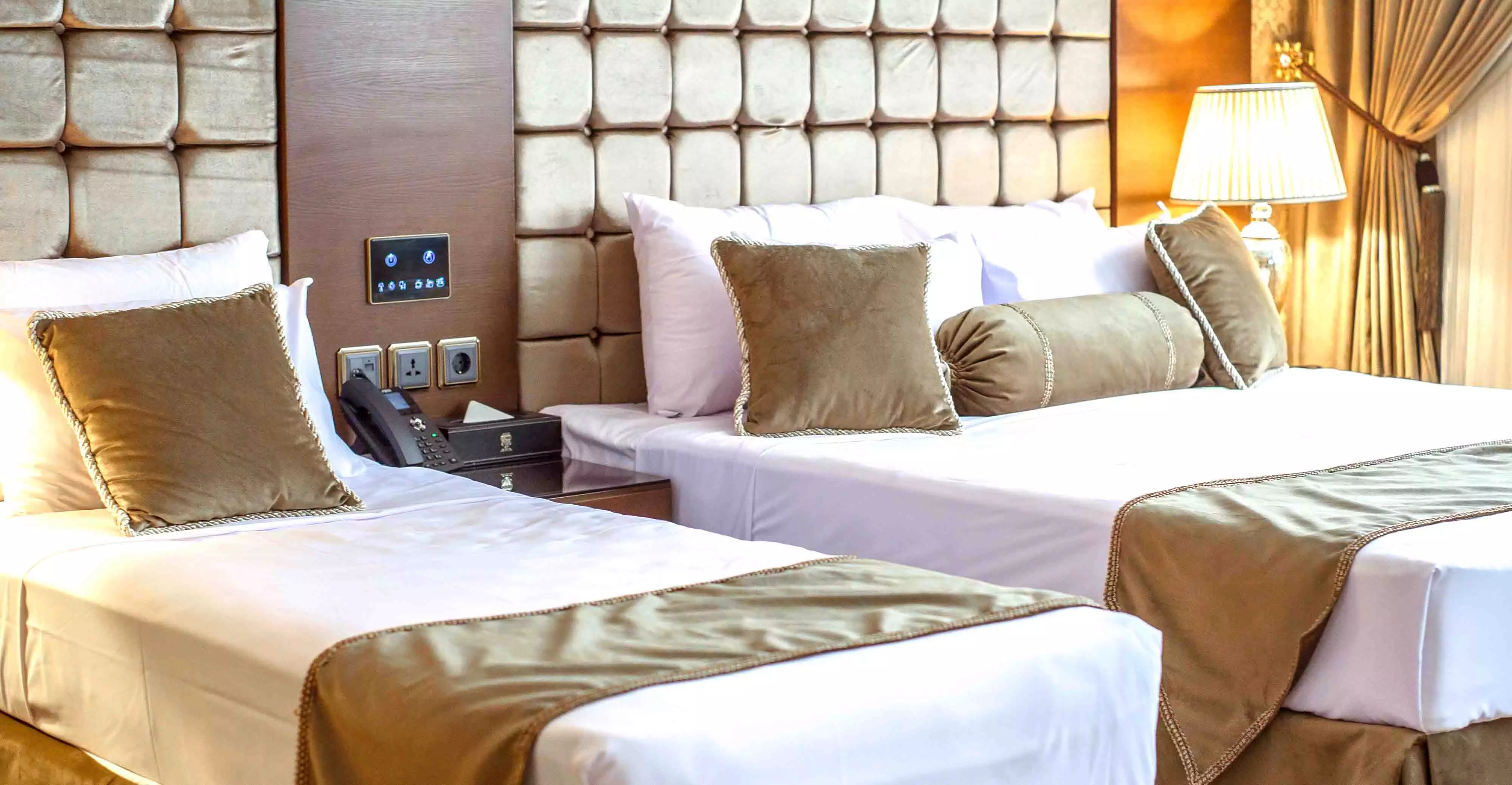 Alibaba https://cdn.alibaba.ir/ostorage/hotel-accommodation-images/68b449a4a1e6f83605b7e16e_کانکت (4).webp